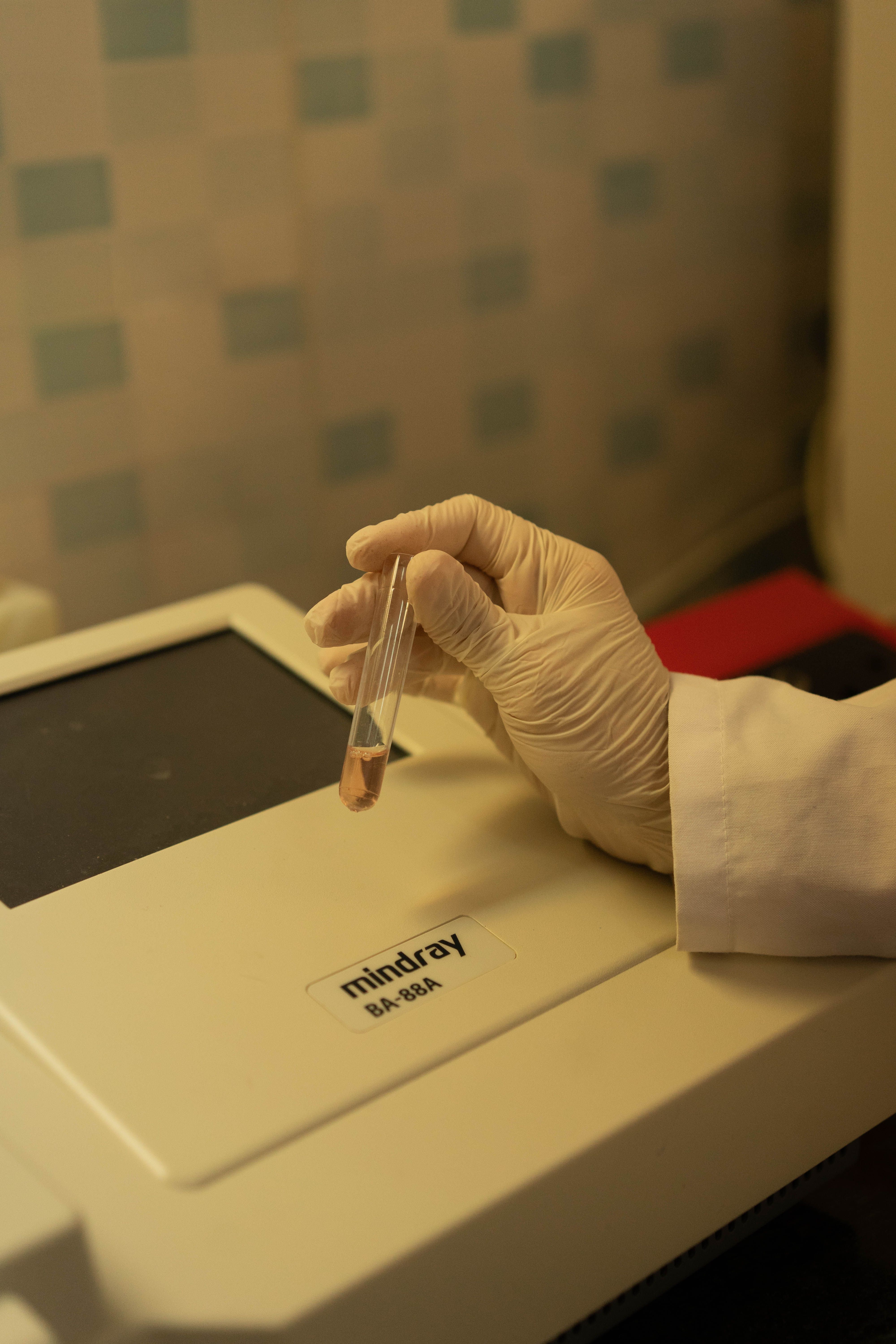 Forensic laboratory analysis